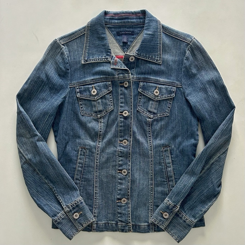 Tommy Hilfiger Medium Wash Classic Jean Jacket Fitted Fall/Winter Size M